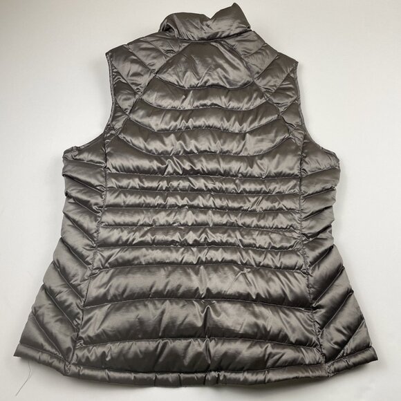 Bernardo Goose Down Puffer Vest Women's Size S Full Zip and Pockets Gray /Silver - Picture 2 of 6